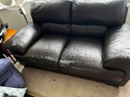 Photo of free 2 sofas (TW7) #3