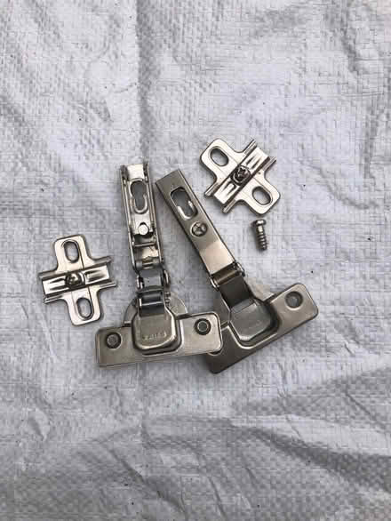 Photo of free 2 x Kitchen cabinet hinges (Nottingham, West Bridgford NG2) #1