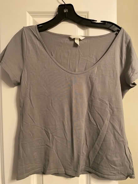 Photo of free H&M T-shirt (UB10) #1