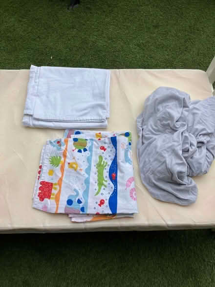 Photo of free Bed For Toddler (CT9) #4