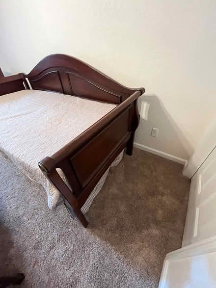 Photo of free Day bed- sleigh style (Roswell) #1