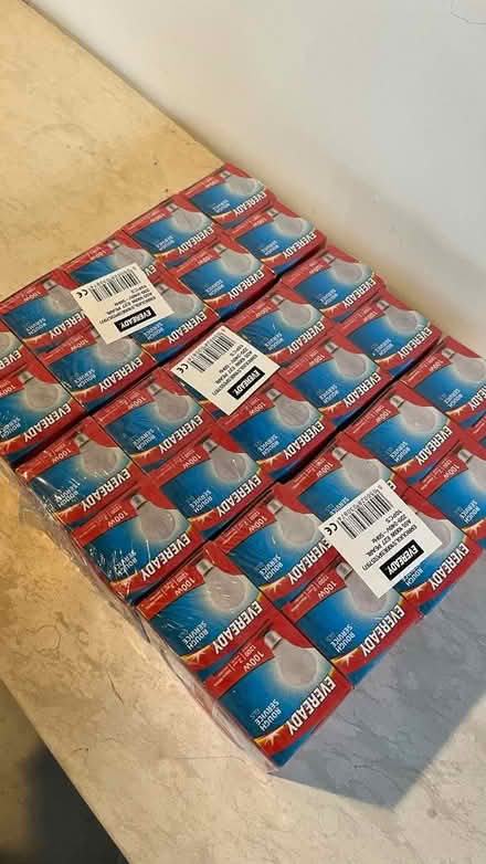 Photo of free 30x BULBS 100w (Nw10 4rb) #1