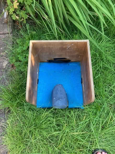 Photo of free Box shaped booster seat for child (Hyson Green NG1) #1
