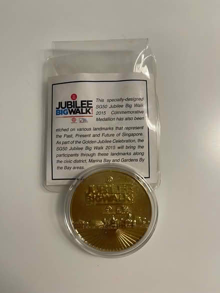 Photo of free Jubilee big walk 2015 medal (Near one-north mrt) #3