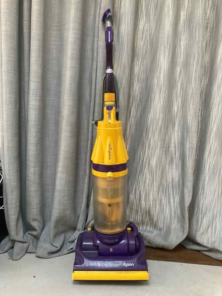 Photo of free Dyson vacuum cleaner (Diss IP22) #1