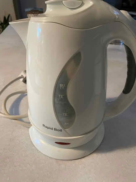 Photo of free White cordless kettle (Oswestry SY11) #1