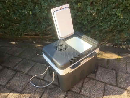 Photo of free 35L 12v Hot/Cold Esky/Cooler (Gosford) #1