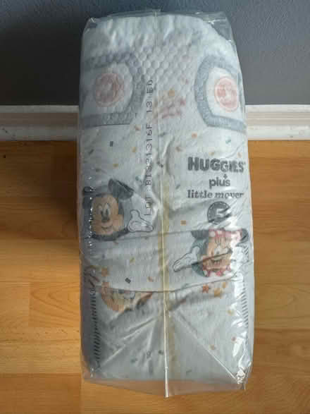 Photo of free Huggies Plus diapers - Size 5 (Mississauga/ Streetsville) #1