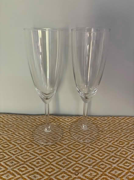 Photo of free One champagne glass (BS3) #1