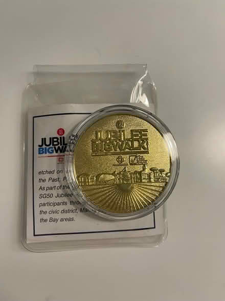 Photo of free Jubilee big walk 2015 medal (Near one-north mrt) #2