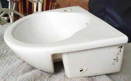 Photo of free Hand basin (Newick BN8) #2