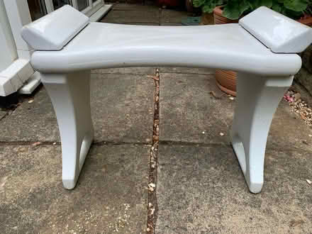 Photo of free plastic gardening seat (Reigate RH2) #1