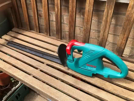 Photo of free Bosch 52cm Hedgecutter (NO BATTERY) (Parliament Hill Fields, NW5) #1