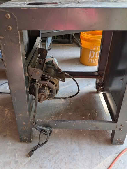 Photo of free Craftsman 12" Band Saw (Meeker Hollow) #2
