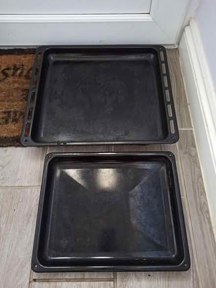 Photo of free Oven trays (OX3 Wood Farm) #1