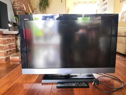 Photo of free TV - Sony Bravia 31" (Osgodby, SELBY YO8) #1
