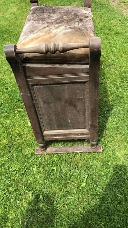 Photo of free Vintage piano stool (Cheylesmore CV3) #1