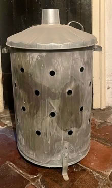 Photo of free fire dustbin / incinerator with chimney lid - good condition (Aigburth L17) #1