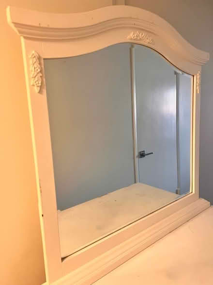 Photo of free 4 Drawer Attached Mirror Dresser (Casa del sol apartments)