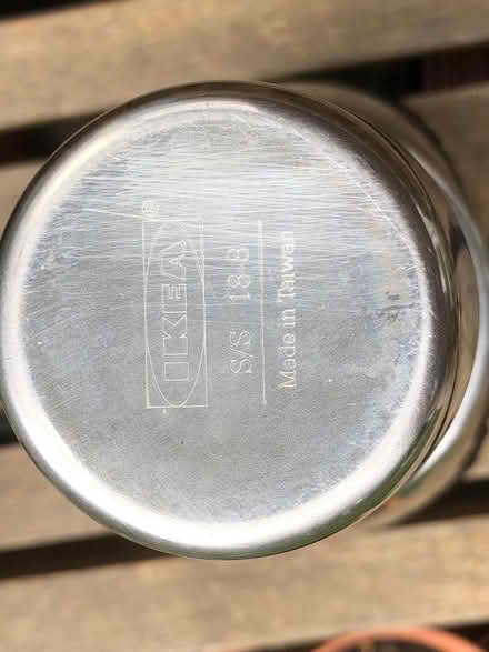 Photo of free Vase and Beakers (Parliament Hill Fields, NW5) #3