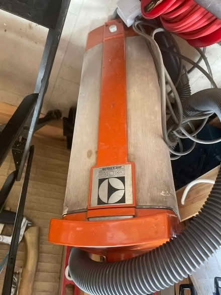 Photo of Old vacuum (Summertown OX2) #1