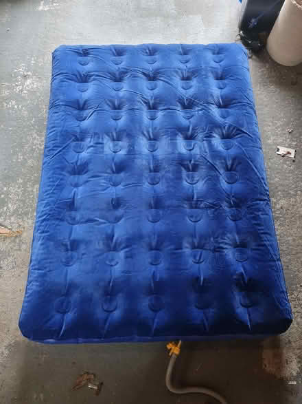 Photo of free Air Mattress (Silverknowes EH4) #1