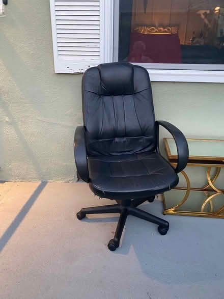 Photo of free Bulk leather office chair (Santa monica)