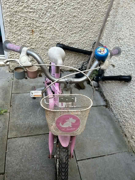 Photo of free Bike and pennyboard- NO HOLDING (CR4) #2