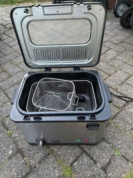 Photo of free Aldi Deep Fat Fryer (Welwyn, AL6) #3