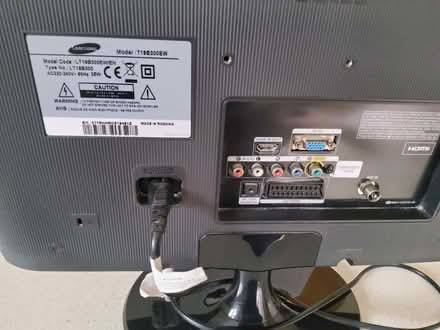 Photo of free Samsung 19' monitor (Upton CH2) #3