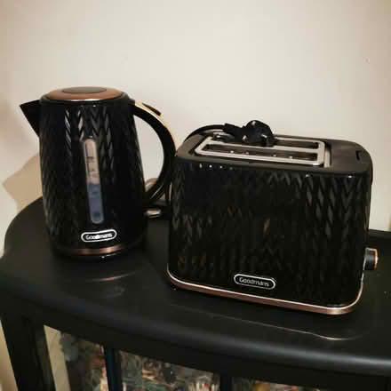 Photo of free Goodmans Kettle and Toaster (Old Swan, L13) #1