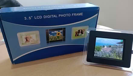 Photo of free Digital photo frame (Market Place Kendal LA9) #1