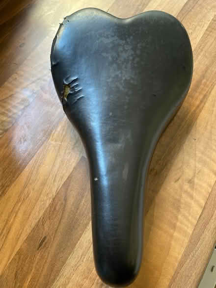 Photo of free Bike seat, black (East Oxford OX4) #1