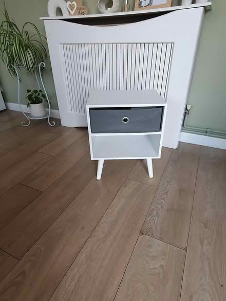 Photo of free Decent bedside cabinet, and tv (Slade green erith kent) #1