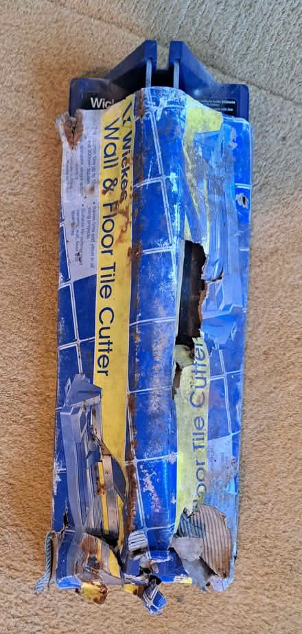 Photo of free Tile cutter. (Boarhunt PO17) #1