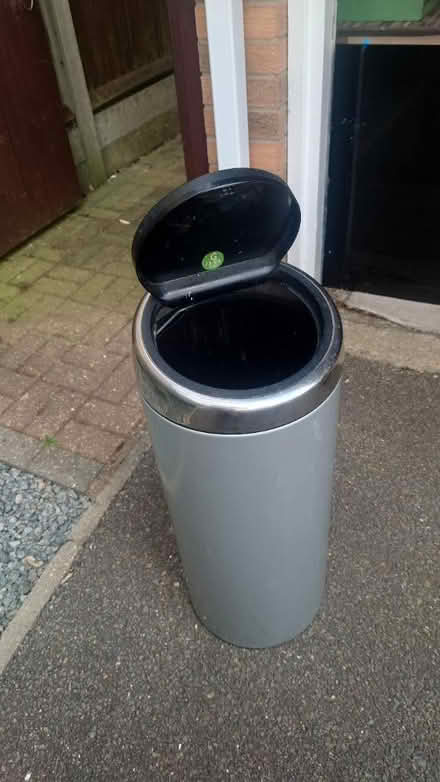 Photo of free Brabantia kitchen bin (NR7) #2