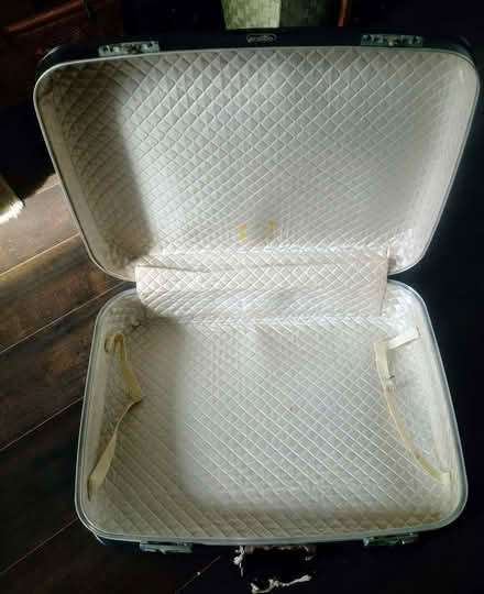 Photo of free Vintage case (Southend-on-sea SS1) #4