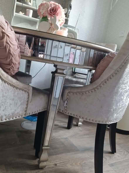 Photo of free Mirrored Dining Table (Clayton Brook PR5) #1