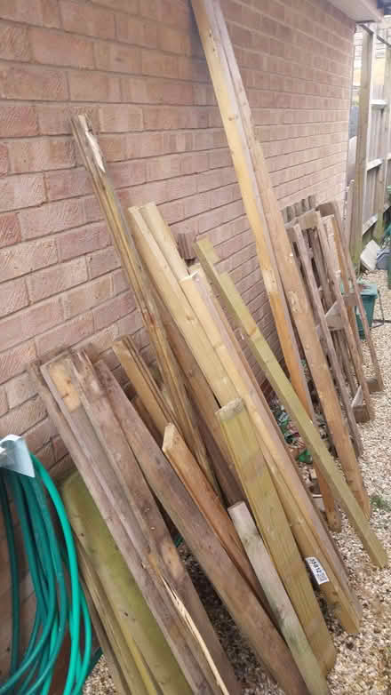 Photo of free Scrap wood (Charlton OX12) #1