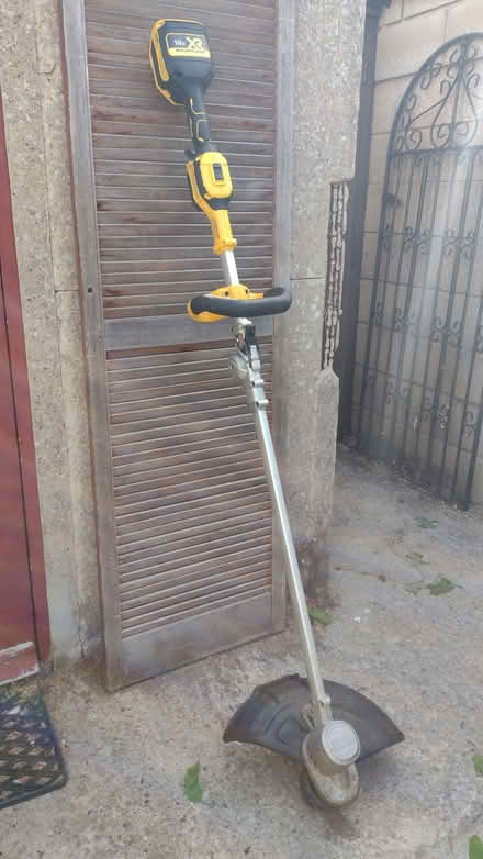 Photo of free Strimmer (not working) (Iffley Road OX4) #2