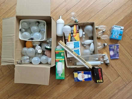 Photo of free Tungsten filament bulbs (West Moors BH22) #1