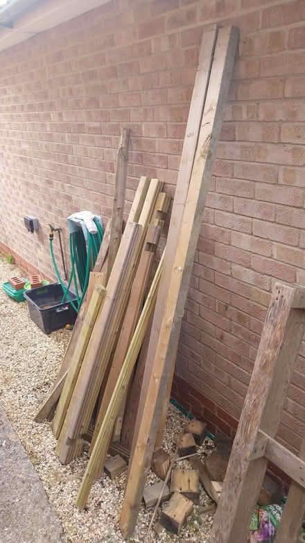 Photo of free Scrap wood (Charlton OX12) #3