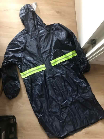 Photo of free Rain coat with hi-vis strip (Queen’s Rd Peckham) #1