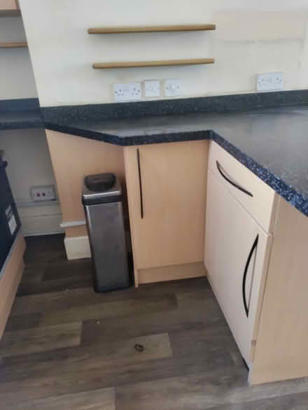 Photo of free Full kitchen (Morrell Avenue OX4) #1
