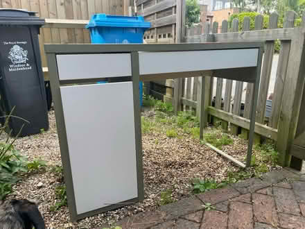 Photo of free Desk (SL6 Boyn Hill) #2