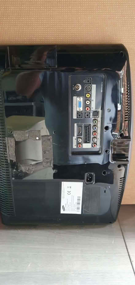 Photo of free Samsung 21 inch tv. As is, no stand (Woodhouse Mill S13) #2