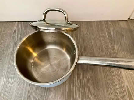 Photo of free 1.5L Saucepan with lid and 0.5, 1L and 1.5L measuring lines (Lavender Hill SW11) #1