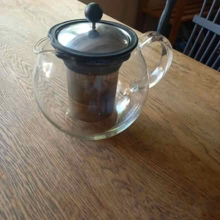 Photo of free Bodum tea pot (Dorking) #2