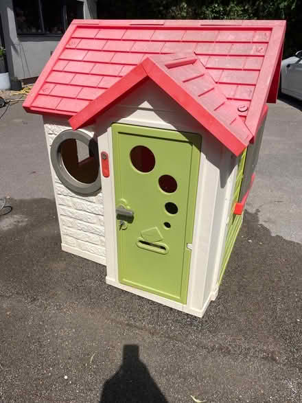 Photo of free Smoby playhouse (Great shelford CB22) #1