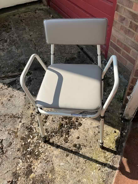 Photo of free Commode (Rayners Lane HA2 9TD) #2